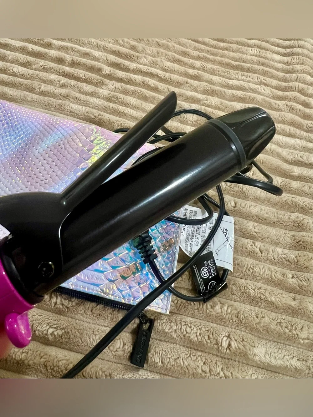 Eva NYC Mini Healthy Heat Ceramic Curler in Magenta Pink + Travel Pouch